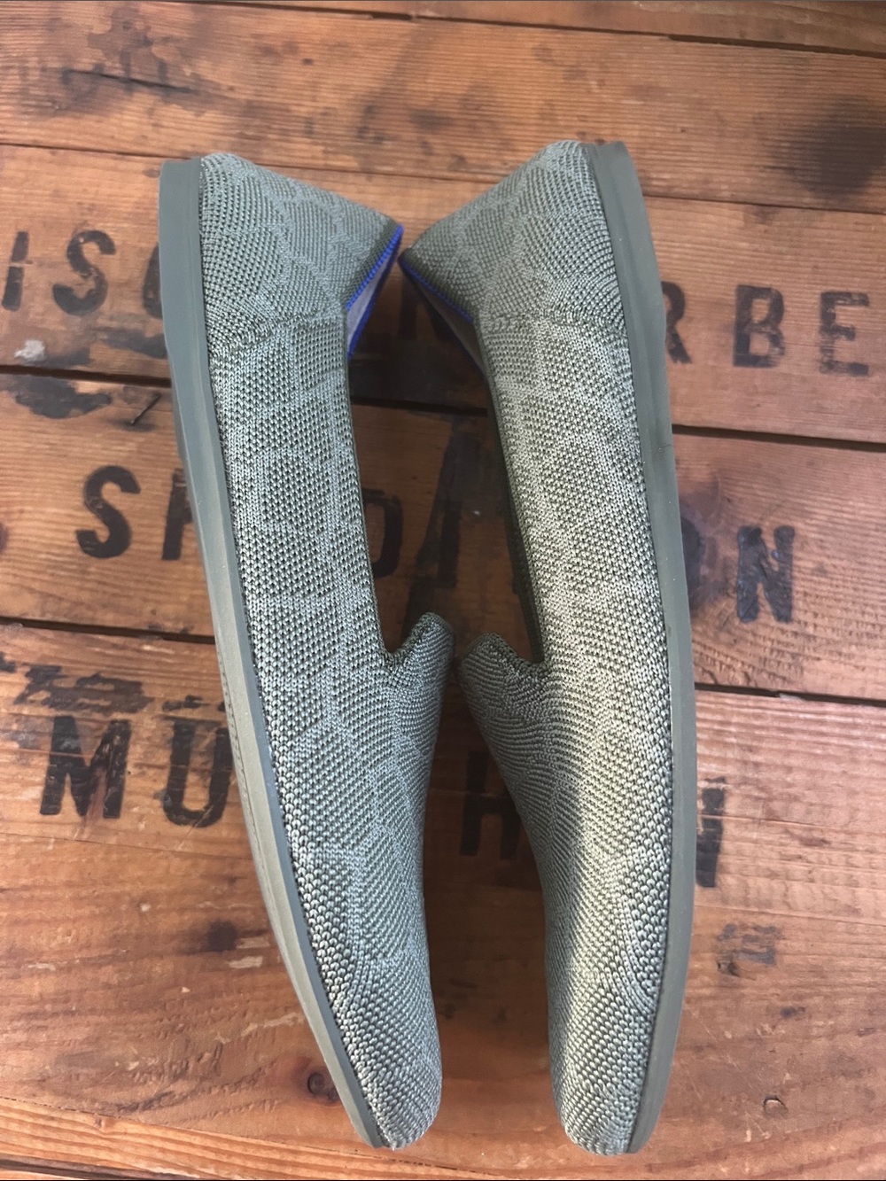 Rothys Womens The Loafer Safari Size 9 New - Picture 2 of 7